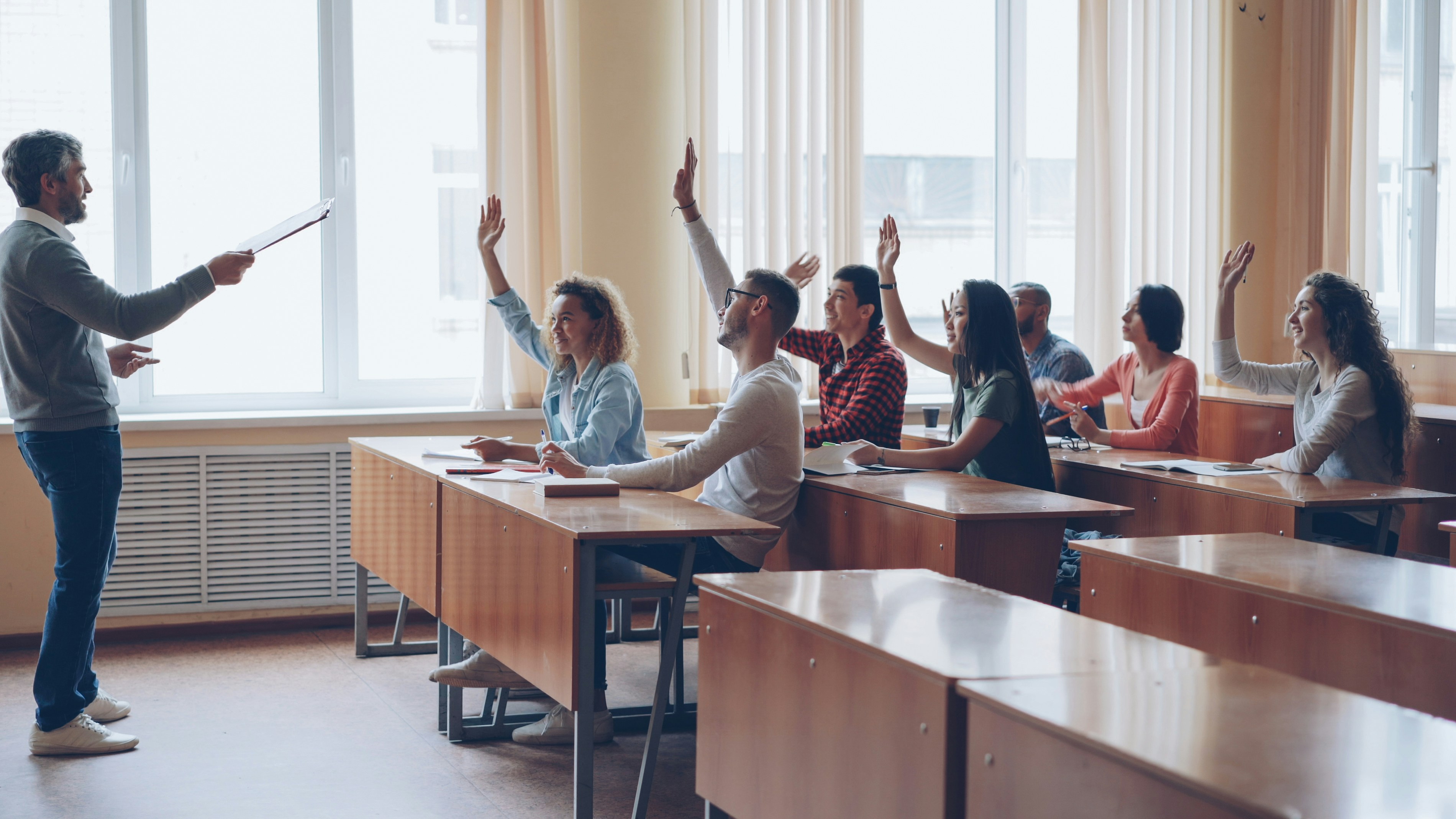 Rewarding Students — Excellence vs. Improvement